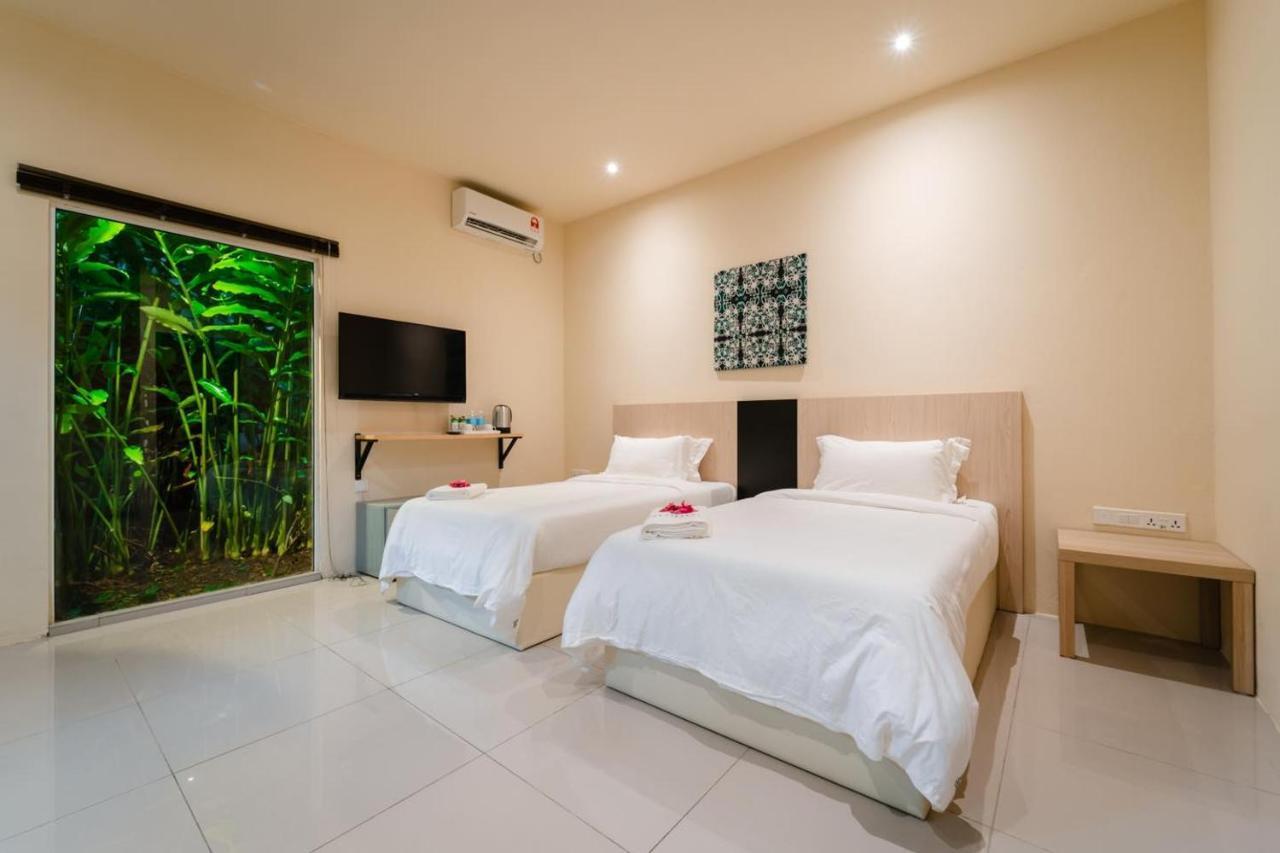 The Firefly Resort Semporna Buitenkant foto